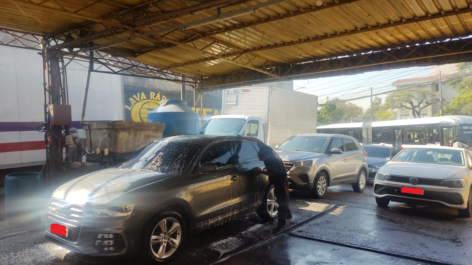 LAVA RÁPIDO DE TRADIÇÃO NA ZONA SUL – (REF. FICHA 397).